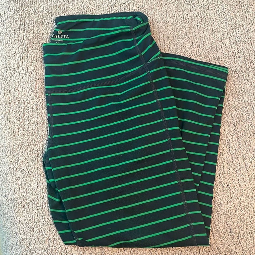 Women’s Athleta High Rise Capri Striped Leggings size M